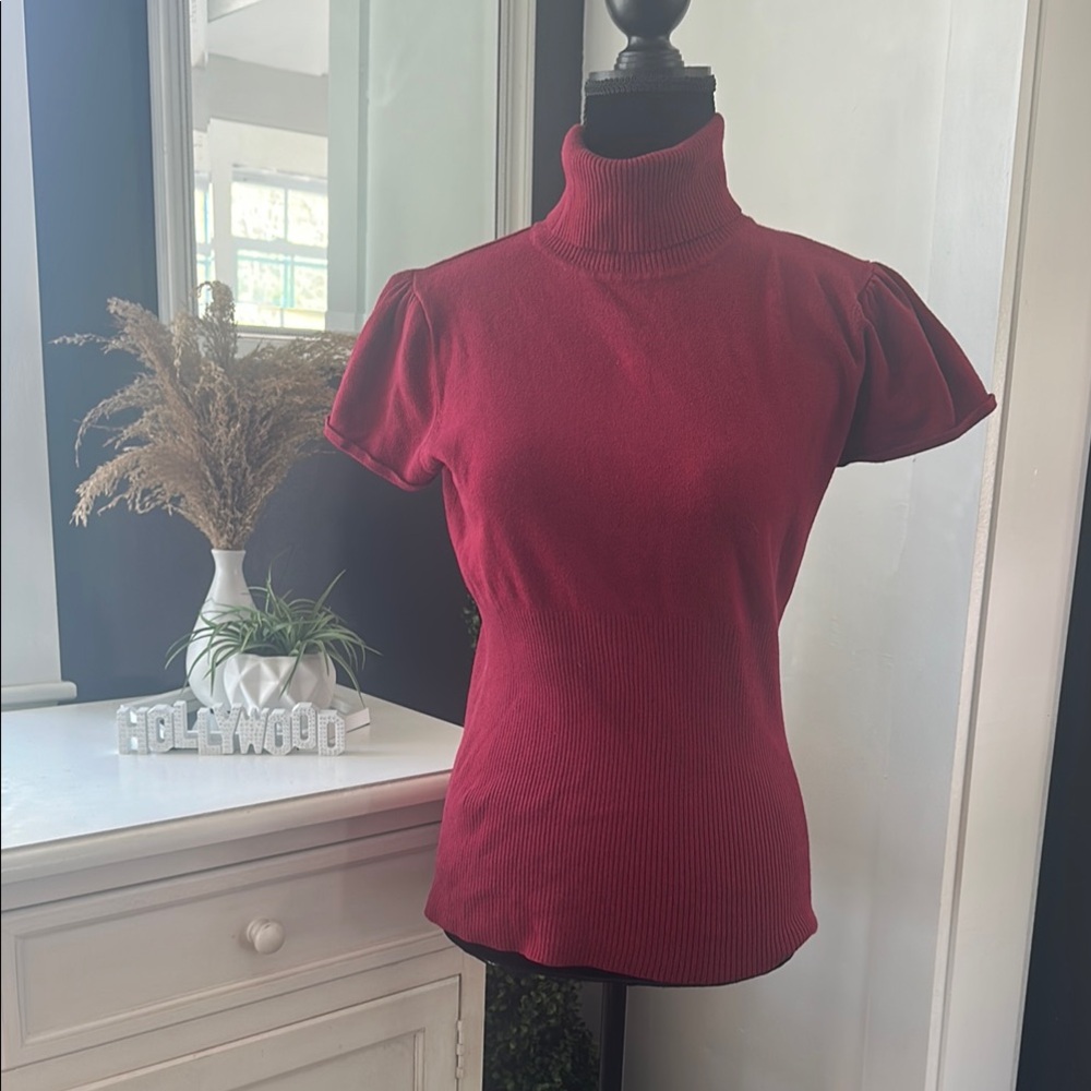 Studio Y Red short sleeve Turtleneck Top
